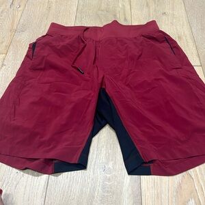 Lululemon lined athletic shorts